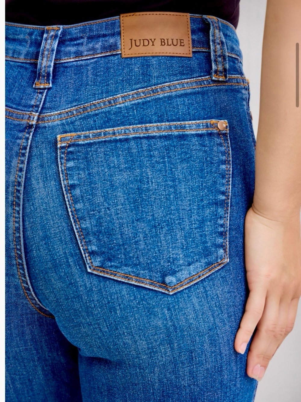 Judy Blue Midrise Straight Leg Jeans - Classic Blue Wash - Picture 2 of 3